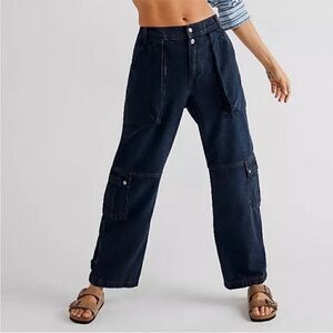 Free People We The Free Marx Slouchy Streetwear Cargo Denim Jeans in Blue sz 28